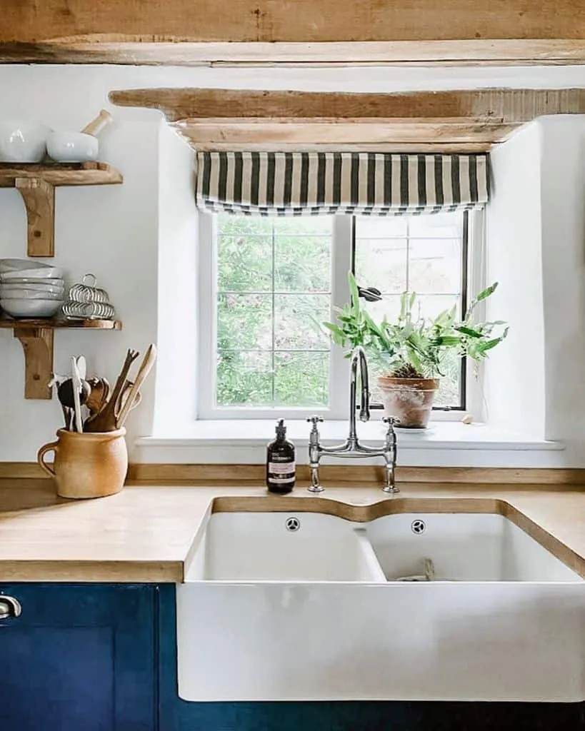 10383 kitchen layout flow