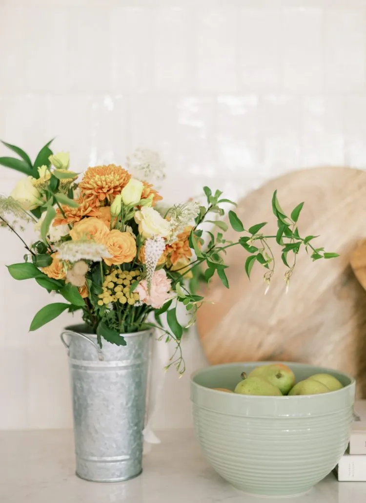 10525 boudoir accent pieces