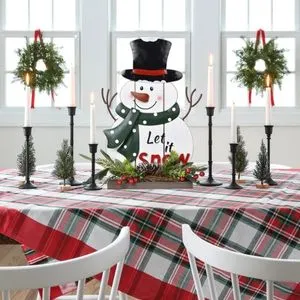 10554 christmas kitchen centerpiece
