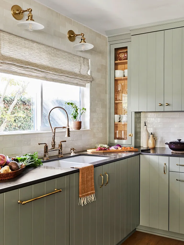 10573 kitchen color palette