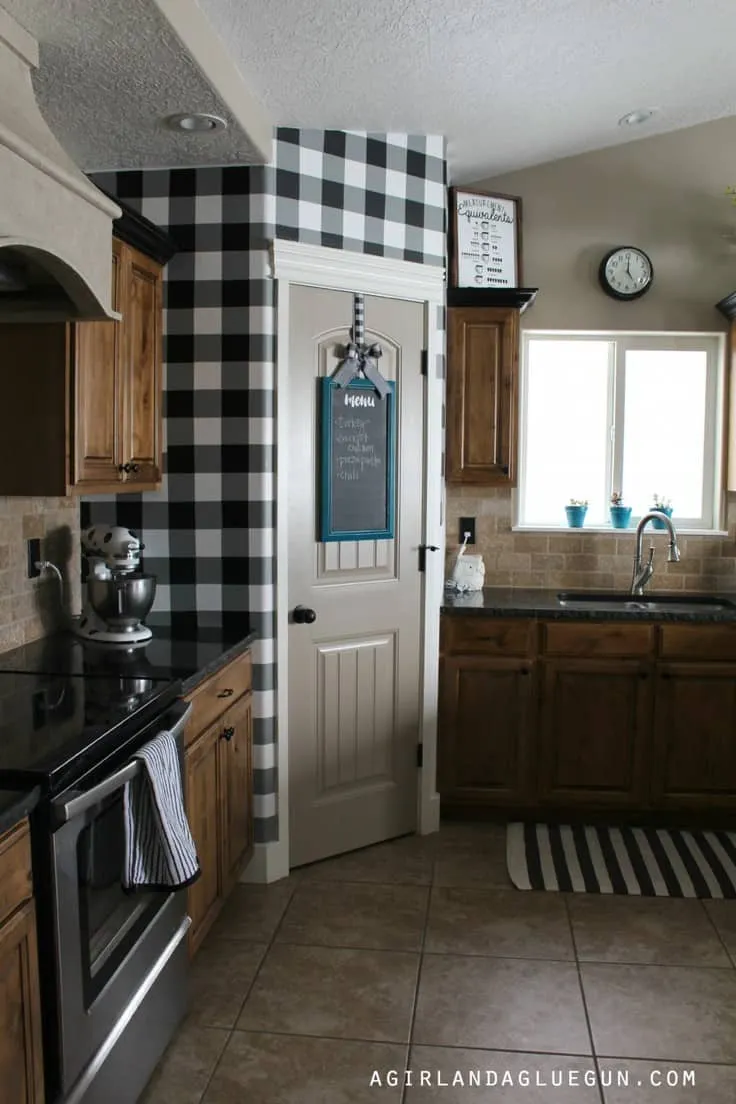 10598 buffalo plaid pillows