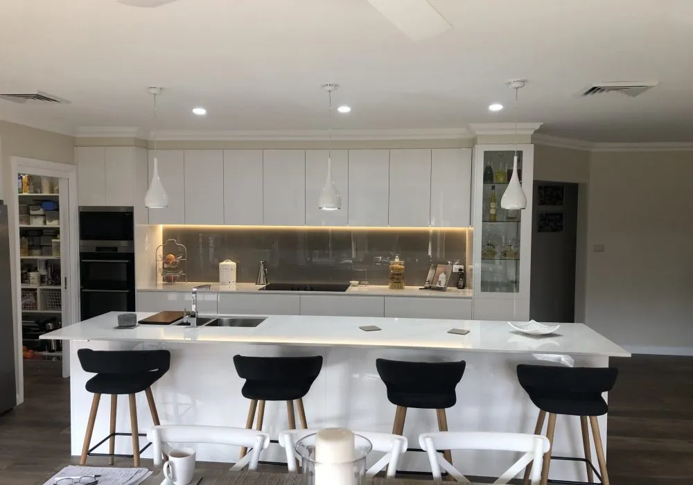 10600 open shelving kitchen