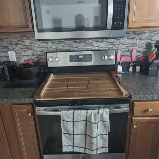 /img/10615-gothic-kitchen-functionality.webp
