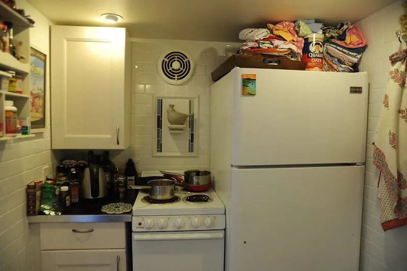 10641 tacky kitchen pattern