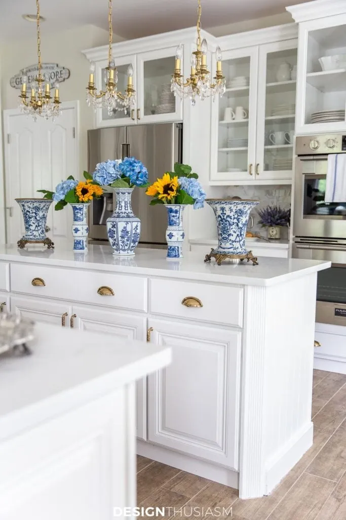 10696 summer kitchen open shelving